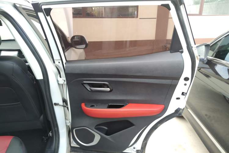 Used Haval H2s 2018 1.5T Dual-Clutch Fashion Edition Right Rear Door Interior