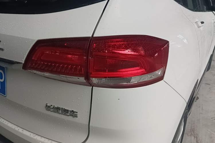 Used Haval H2s 2018 Blue Label 1.5T Dual-Clutch Elite Model Right Rear Taillight