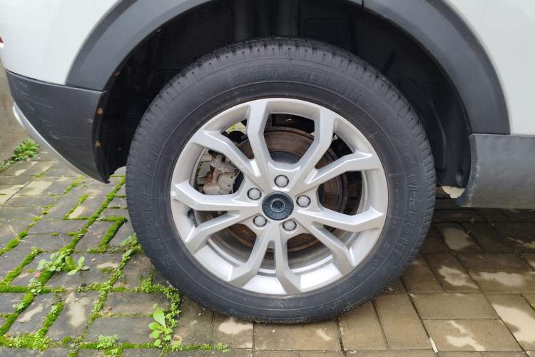 Used Haval H2s 2018 1.5T Dual-Clutch Fashion Edition Right Rear Wheel Hub