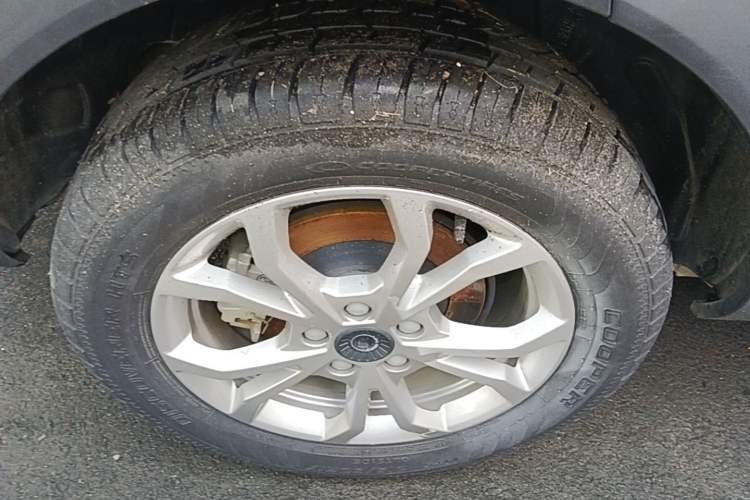 Used Haval H2s 2018 1.5T Dual-Clutch ZhiShang Model Right Rear Wheel Hub
