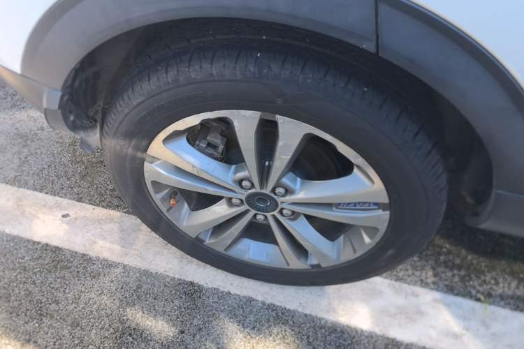 Used Haval H2s 2018 Blue Label 1.5T Dual-Clutch Luxury Model Right Rear Wheel Hub