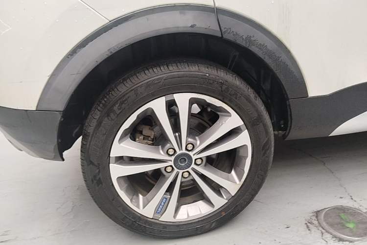 Used Haval H2s 2018 Blue Label 1.5T Dual-Clutch Luxury Model Right Rear Wheel Hub