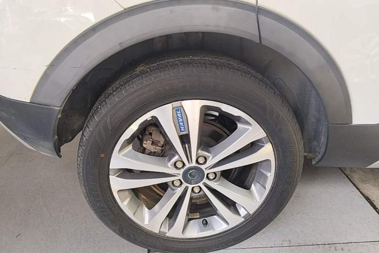 Used Haval H2s 2018 Blue Label 1.5T Dual-Clutch Luxury Model Right Rear Wheel Hub