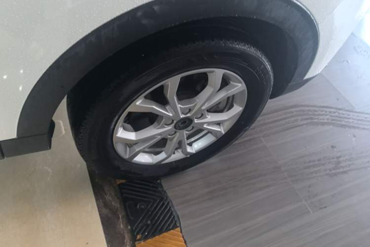 Used Haval H2s 2018 1.5T Dual-Clutch ZhiShang Model Right Rear Wheel Hub