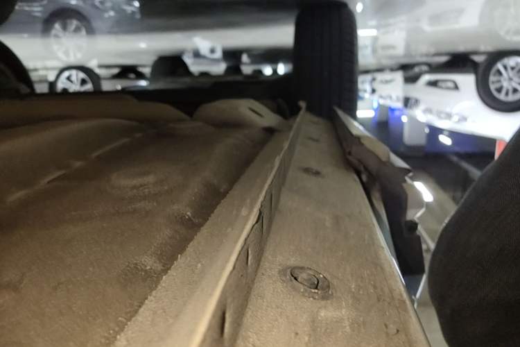 Used Haval H2s 2018 Red-Label 1.5T Dual-Clutch Elite Model Right Side Sill