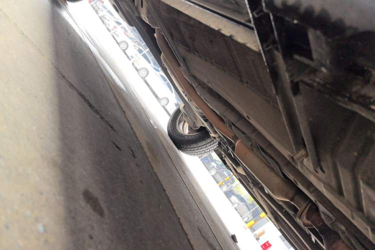 Used Haval H2s 2018 Blue Label 1.5T Dual-Clutch ZhiShang Model Right Side Sill