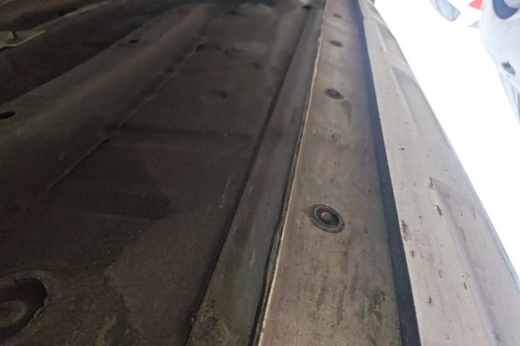 Used Haval H2s 2018 Blue Label 1.5T Dual-Clutch Luxury Model Right Side Sill