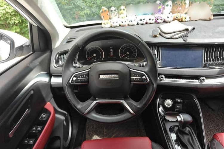 Used Haval H2s 2018 Red-Label 1.5T Dual-Clutch ZhiShang Model Steering Wheel