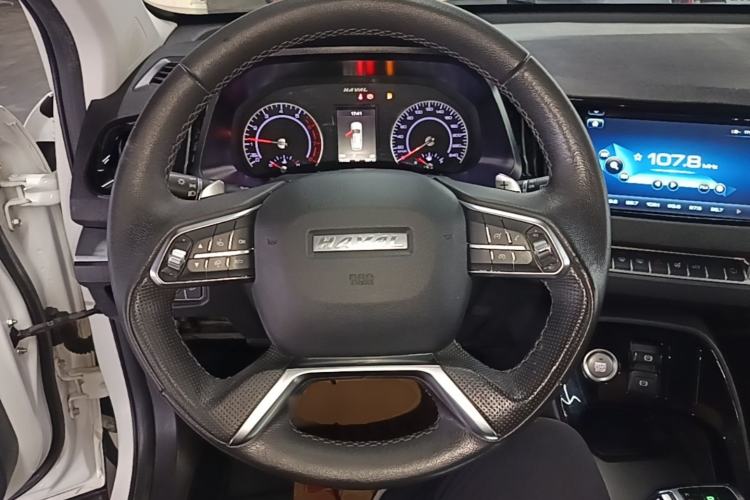 Used Haval H2s 2018 Red-Label 1.5T Dual-Clutch Elite Model Steering Wheel