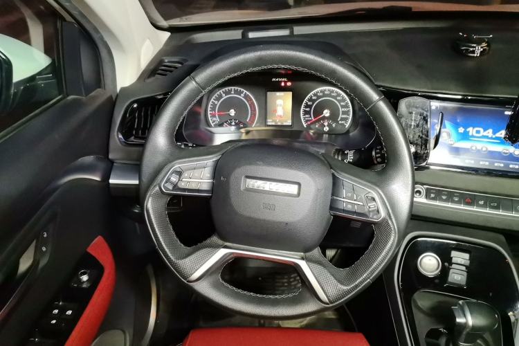 Used Haval H2s 2018 Red-Label 1.5T Dual-Clutch ZhiShang Model Steering Wheel