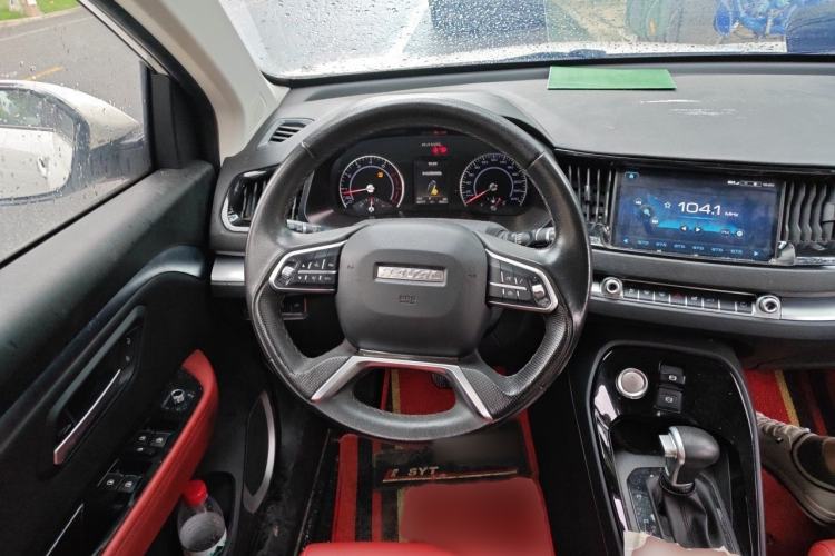 Used Haval H2s 2018 Red-Label 1.5T Dual-Clutch ZhiShang Model Steering Wheel