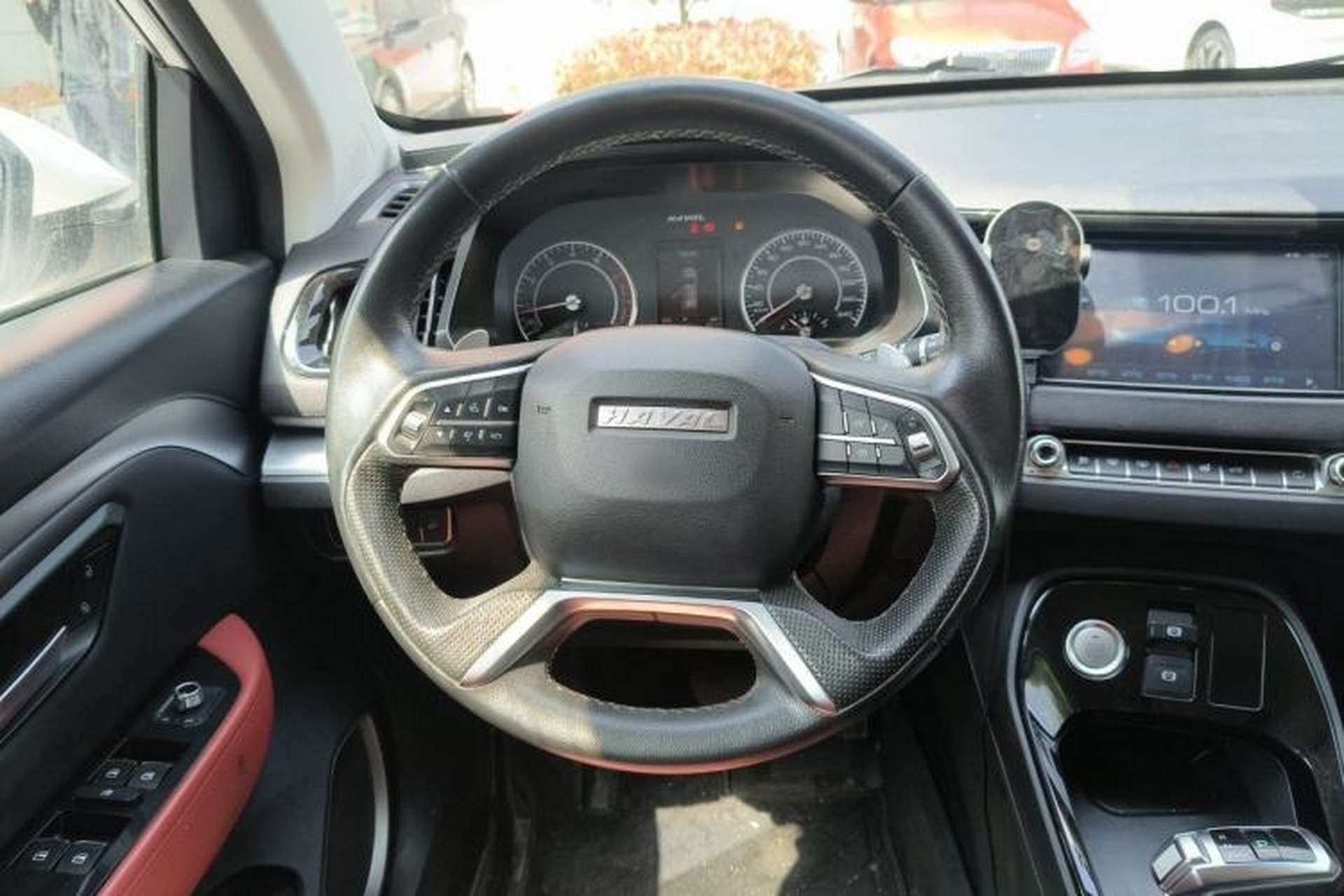 Used Haval H2s 2018 Red-Label 1.5T Dual-Clutch Elite Model Steering Wheel