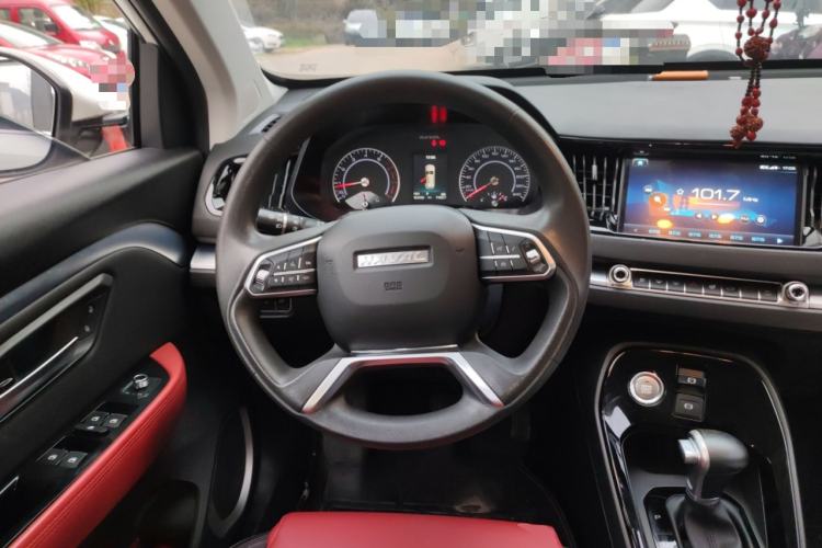 Used Haval H2s 2018 Red-Label 1.5T Dual-Clutch Fashion Edition Steering Wheel