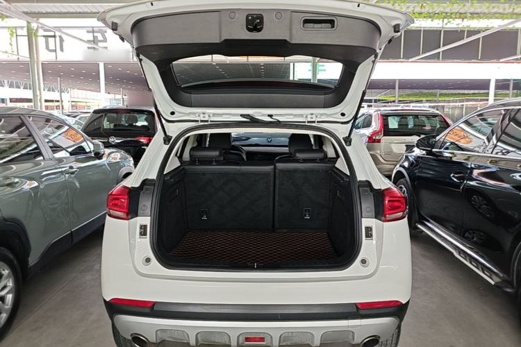 Used Haval H2s 2018 Blue Label 1.5T Dual-Clutch Fashion Edition Trunk