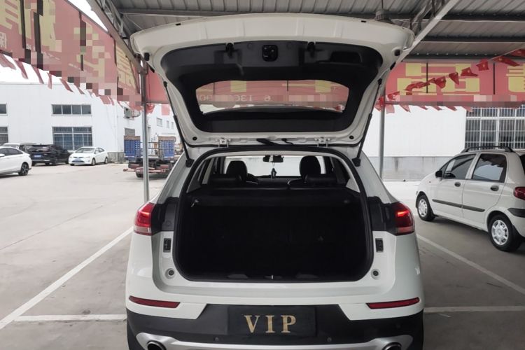 Used Haval H2s 2018 Red-Label 1.5T Dual-Clutch Luxury Model Trunk