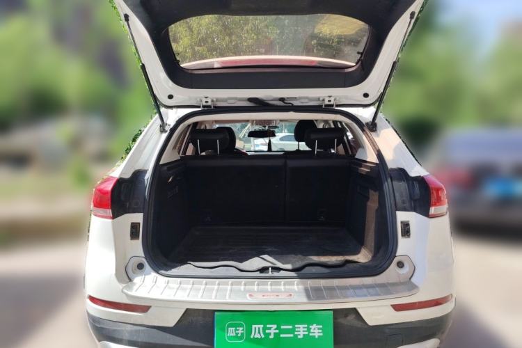 Used Haval H2s 2018 Red-Label 1.5T Dual-Clutch Comfort Model Trunk