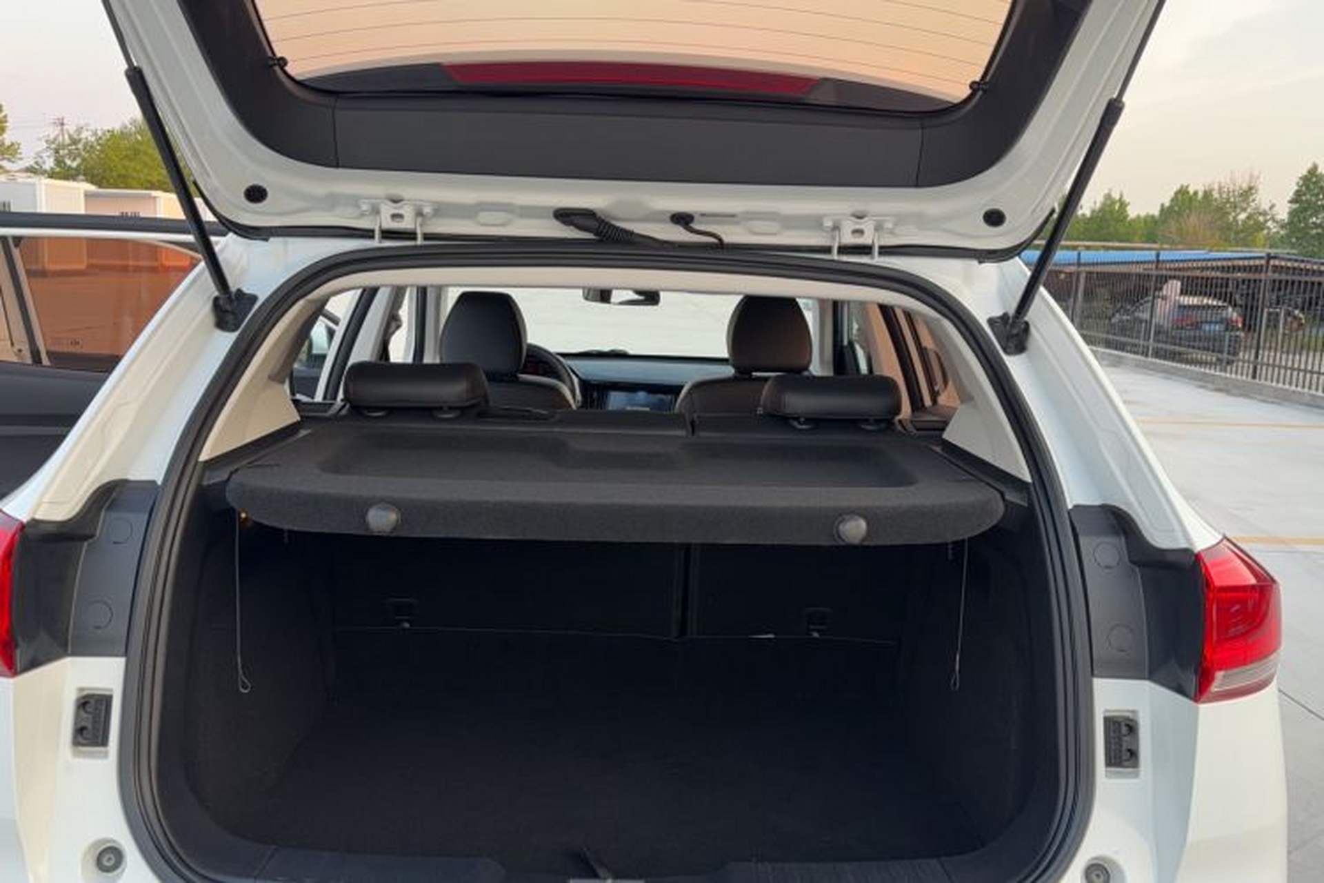 Used Haval H2s 2018 Blue Label 1.5T Dual-Clutch Elite Model Trunk