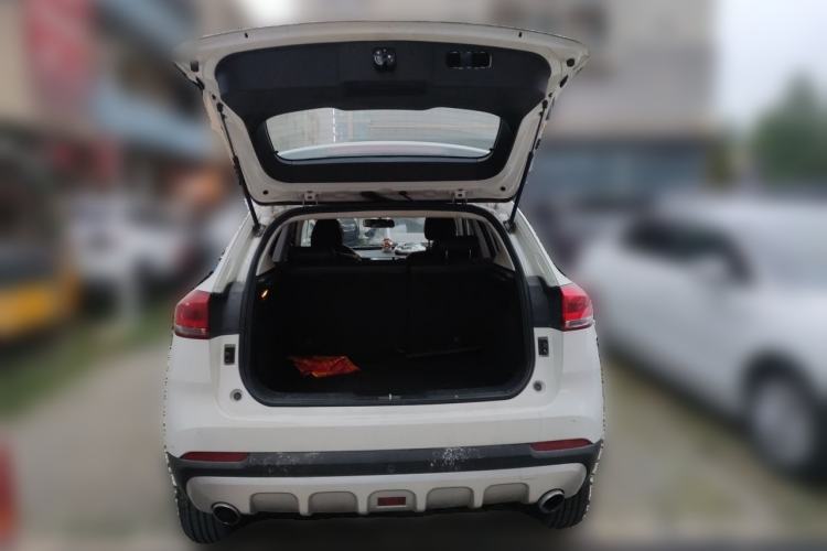 Used Haval H2s 2018 Blue Label 1.5T Dual-Clutch Elite Model Trunk