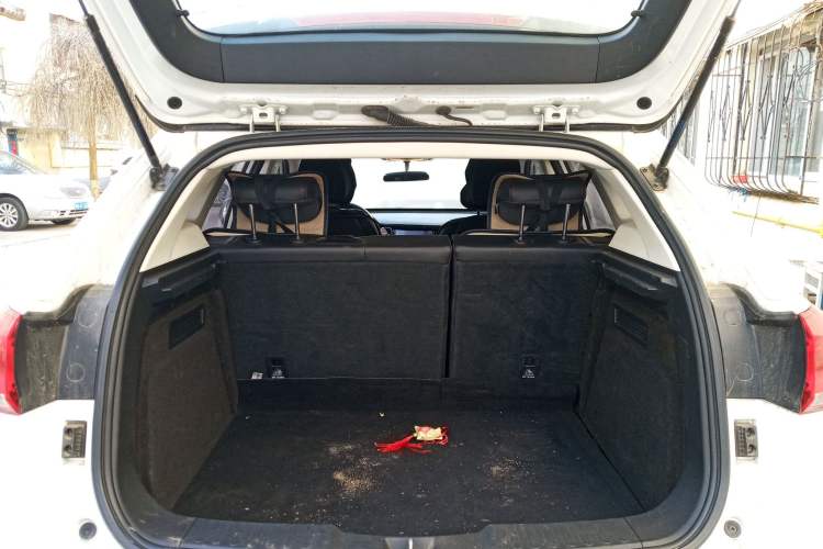 Used Haval H2s 2018 Blue Label 1.5T Manual Fashion Edition Trunk