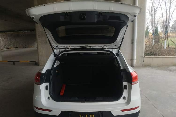 Used Haval H2s 2018 Red-Label 1.5T Dual-Clutch Elite Model Trunk