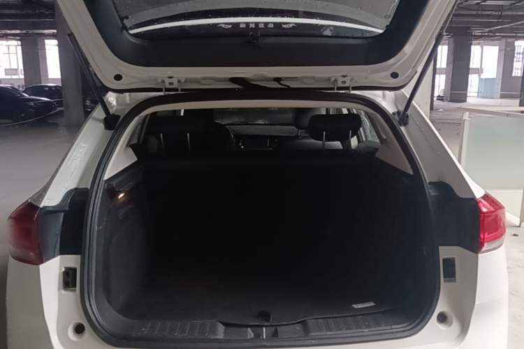 Used Haval H2s 2018 Blue Label 1.5T Dual-Clutch Elite Model Trunk