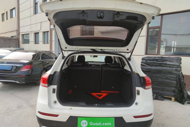Used Haval H2s 2018 1.5T Dual-Clutch Fashion Edition Trunk