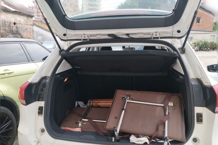 Used Haval H2s 2018 Red-Label 1.5T Dual-Clutch Elite Model Trunk