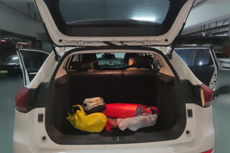 Used Haval H2s 2018 Red-Label 1.5T Dual-Clutch Elite Model Trunk