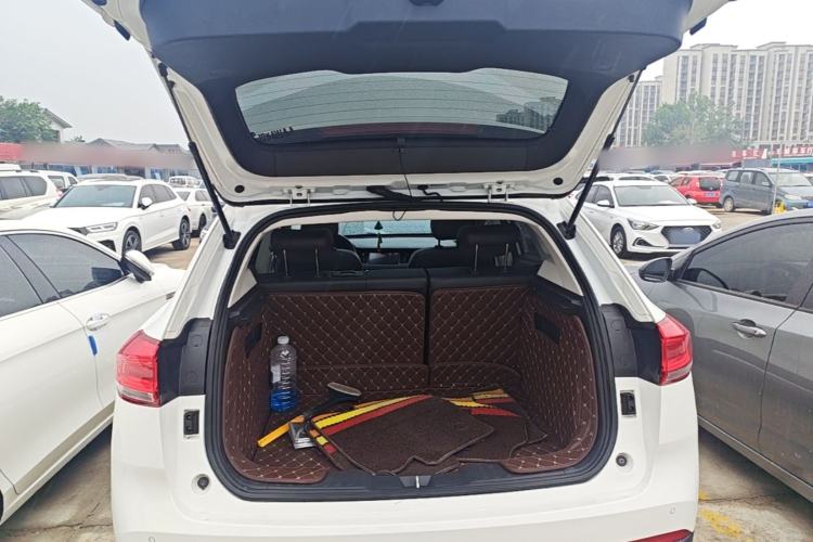 Used Haval H2s 2018 Blue Label 1.5T Dual-Clutch Luxury Model Trunk