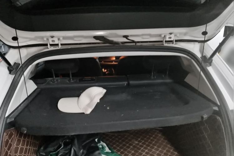 Used Haval H2s 2018 Blue Label 1.5T Dual-Clutch Fashion Edition Trunk