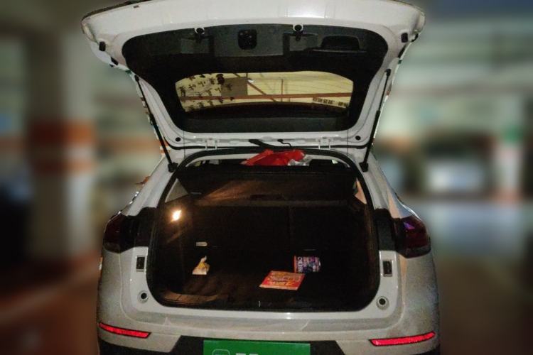 Used Haval H2s 2018 Red-Label 1.5T Manual Elite Model Trunk