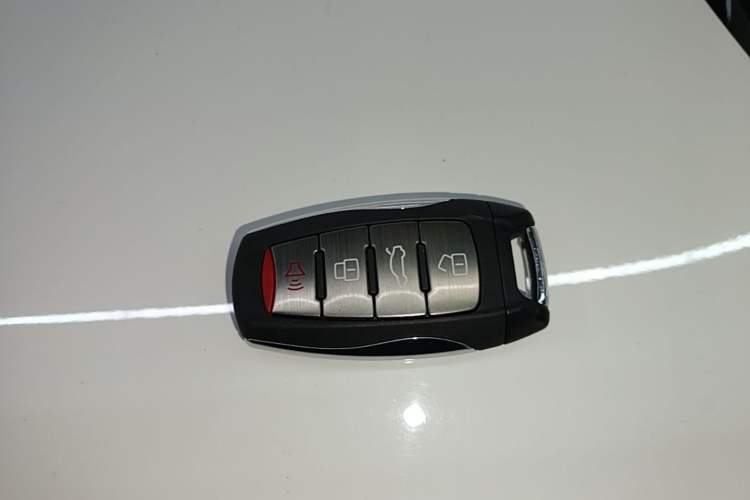 Used Haval H2s 2018 Red-Label 1.5T Dual-Clutch Elite Model Vehicle Key