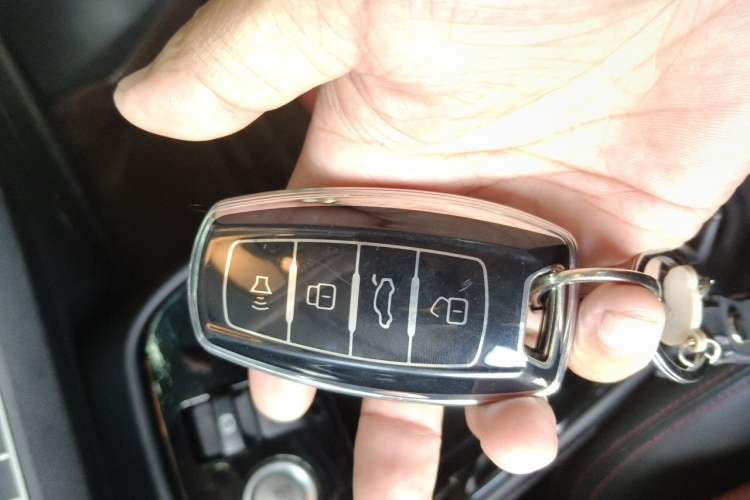 Used Haval H2s 2018 Blue Label 1.5T Dual-Clutch ZhiShang Model Vehicle Key
