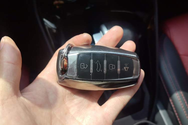 Used Haval H2s 2018 Red-Label 1.5T Dual-Clutch Fashion Edition Vehicle Key