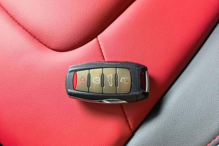 Used Haval H2s 2018 Blue Label 1.5T Dual-Clutch Fashion Edition Vehicle Key