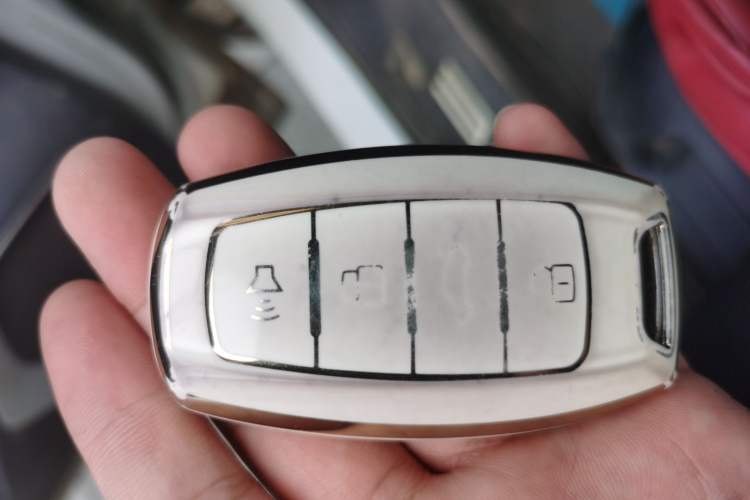 Used Haval H2s 2018 Red-Label 1.5T Manual Fashion Edition Vehicle Key