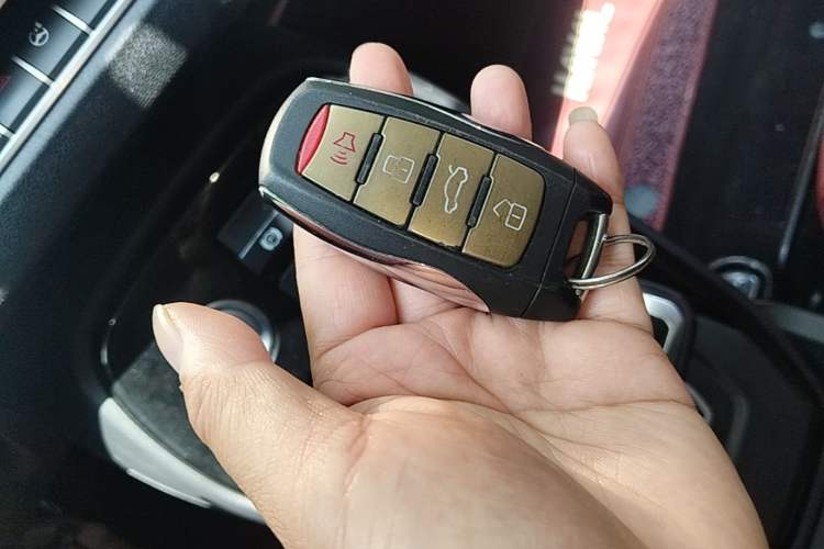 Used Haval H2s 2018 Blue Label 1.5T Dual-Clutch Luxury Model Vehicle Key
