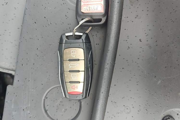 Used Haval H2s 2018 Blue Label 1.5T Dual-Clutch Luxury Model Vehicle Key