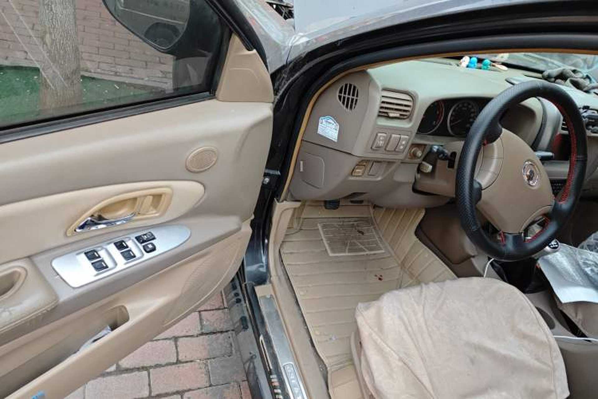 Used Haval H3 2009 Leading Edition 2.5 TCI Two-Wheel-Drive Luxury Model Driver Seat