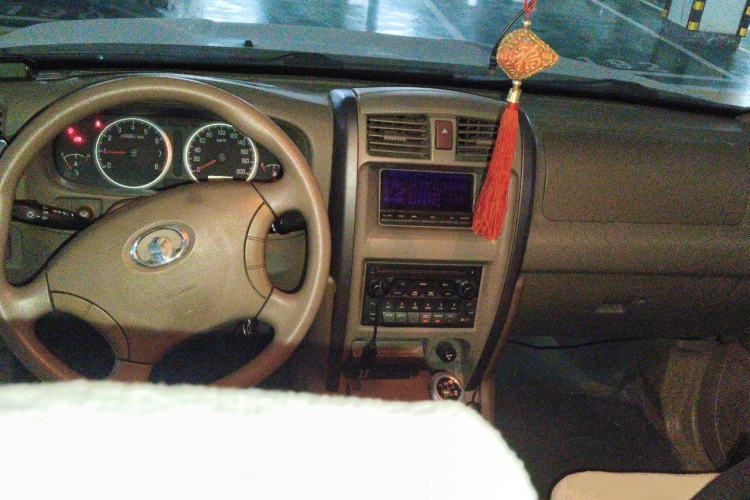 Used Haval H3 2009 Ruiyi Edition 2.0L Luxury Model Center Console