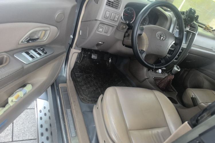 Used Haval H3 2009 Leading Edition 2.5 TCI Two-Wheel-Drive Luxury Model Driver Seat