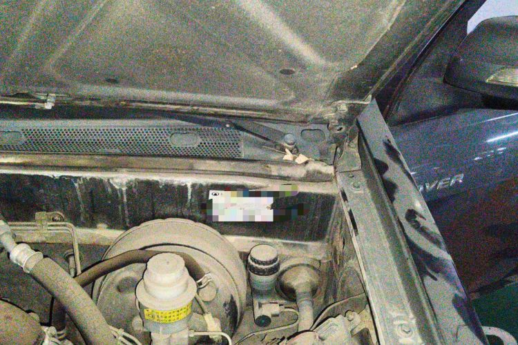 Used Haval H3 2009 Ruiyi Edition 2.0L Luxury Model Engine Bay Left