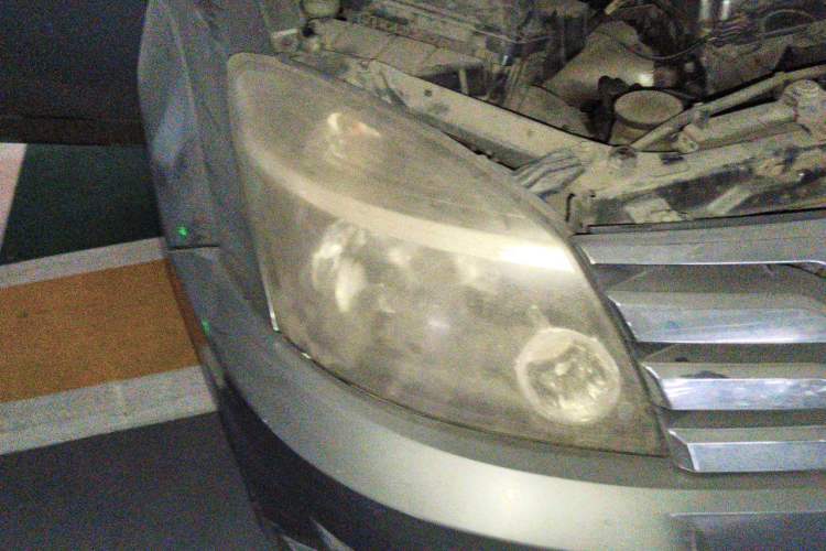 Used Haval H3 2009 Ruiyi Edition 2.0L Luxury Model Right Front Headlight