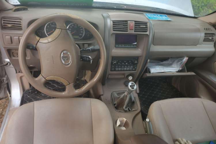 Used Haval H3 2009 Ruiyi Edition 2.0L Luxury Model Center Console