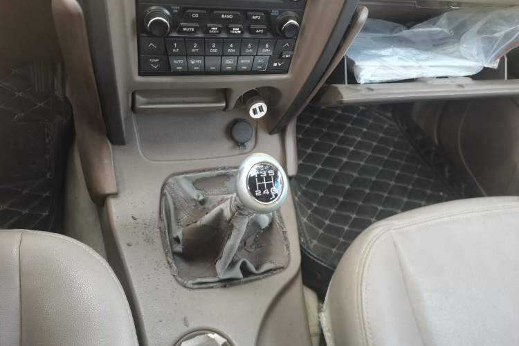 Used Haval H3 2009 Ruiyi Edition 2.0L Luxury Model Gear Lever