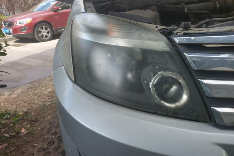 Used Haval H3 2009 Ruiyi Edition 2.0L Luxury Model Right Front Headlight