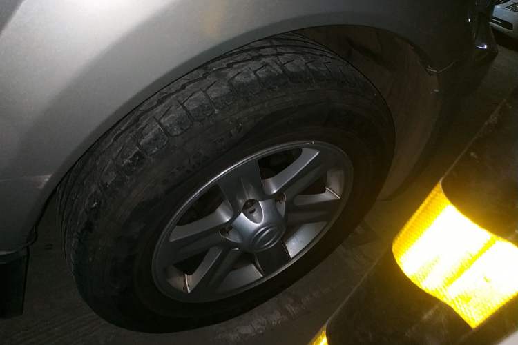 Used Haval H3 2009 Ruiyi Edition 2.0L Elite Model Right Front Wheel Hub