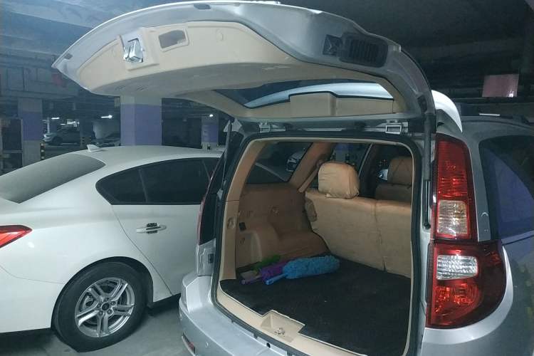 Used Haval H3 2009 Ruiyi Edition 2.0L Elite Model Trunk
