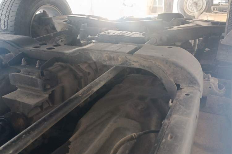 Used Haval H3 2010 Leading Edition 2.5 TCI Two-Wheel Drive Comfort Model Chassis Front Left
