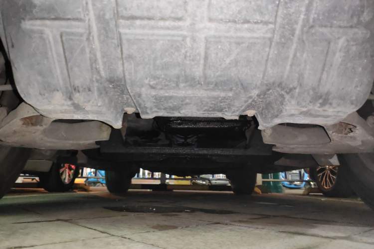 Used Haval H3 2010 Leading Edition 2.5 TCI Two-Wheel Drive Comfort Model Chassis Front